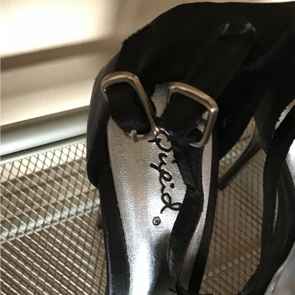 Qupid black stiletto heels with ruffles. Dressy satiny shoes. Size 7.5 - Picture 11 of 12